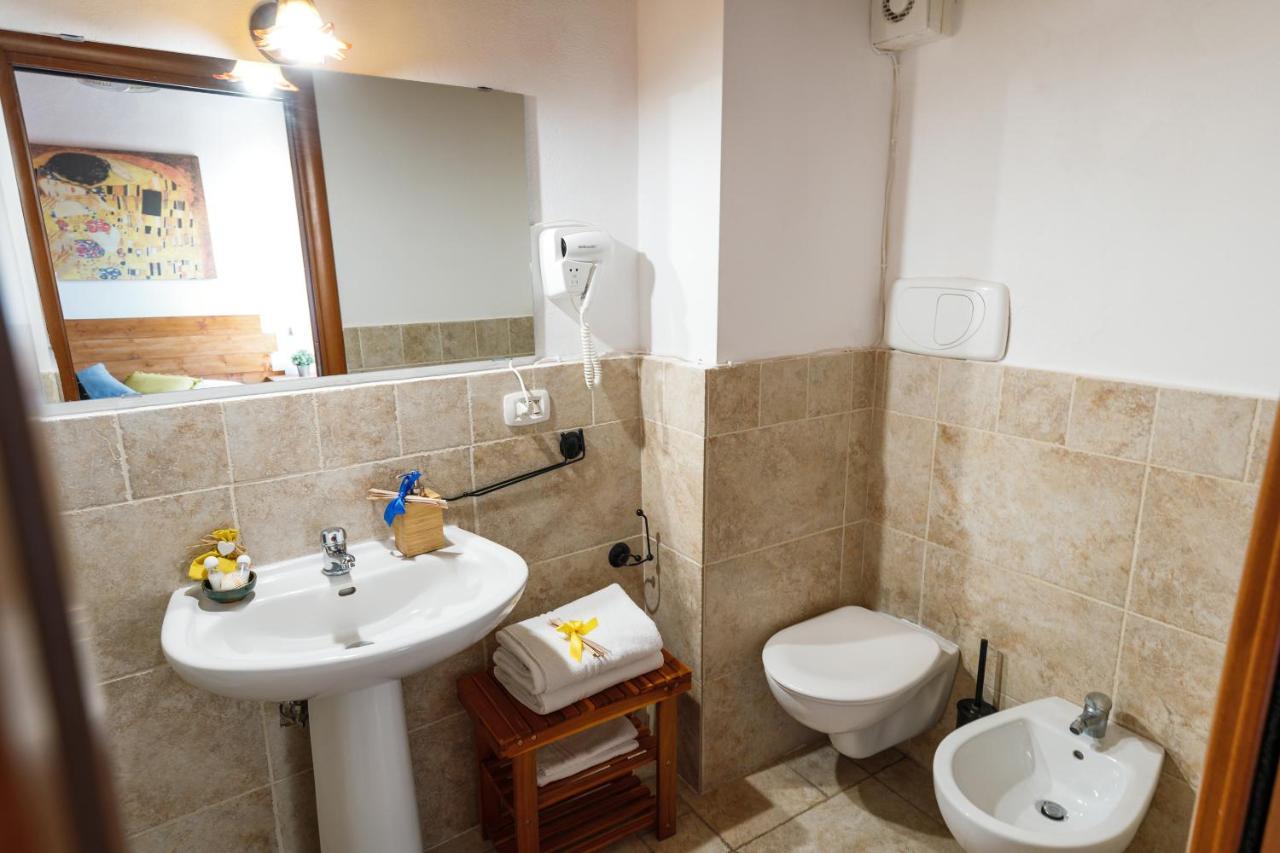 B&B La Corte San Francesco Bari Extérieur photo